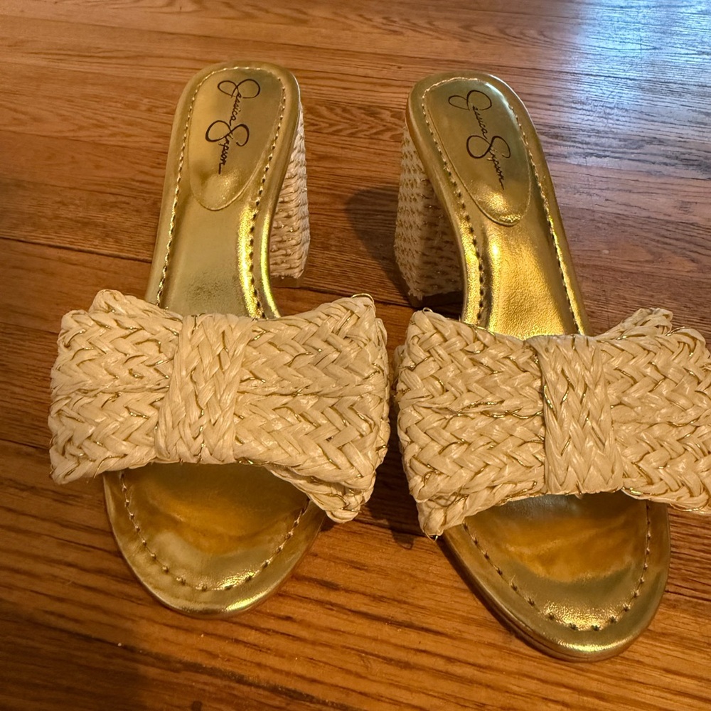 Jessica Simpson Women's Romilda Heeled Sandal. Size 6.5. Never worn.